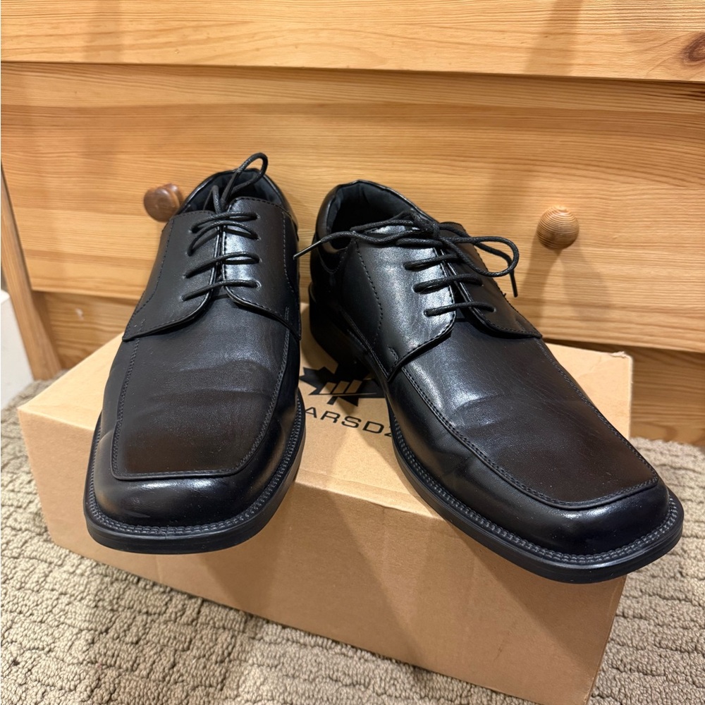New Men's Black Leather Dress Shoes In Box SZ 44